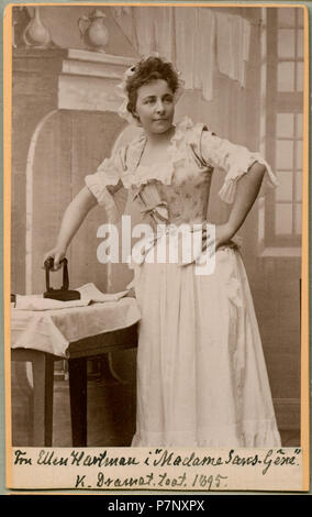 Ellen Hartman i titelrollen i Madame Sans-Gêne, Kungliga Dramatiska teatern 1895 144 Ellen Hartman, rollporträtt - SMV - H3 195 Stock Photo