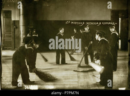 160 First Russian women’s naval unit 1917 TsGAKFFD 1 Stock Photo - Alamy