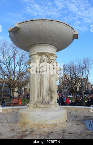 English: Sea, Dupont Circle Fountain - Washington, DC, USA. 2 February 2017, 10:04:56 344 Sea, Dupont Circle Fountain - Washington, DC - DSC07749 Stock Photo