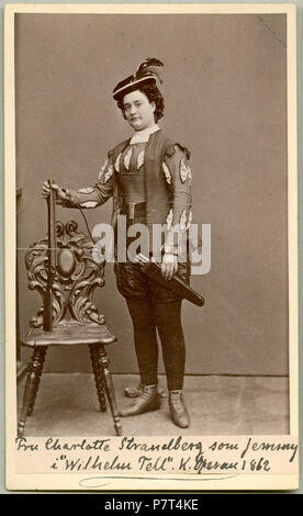 Charlotte Strandberg (f. Linderoth) som Jemmy i Wilhelm Tell, Kungliga Operan 1862 89 Charlotte Strandberg, rollporträtt - SMV - H7 212 Stock Photo