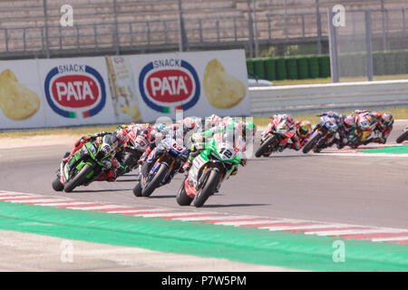 Misano, Italy. 08th July, 2018. July 8, 2018 - Turn 1, action during the WorldSBK Race 2 of the Pirelli Riviera Di Rimini Round on July 8 2018 at Misano World Circuit 'Marco Simoncelli'', Italy Credit: Dario Dominin/AFP7/ZUMA Wire/Alamy Live News Credit: ZUMA Press, Inc./Alamy Live News Stock Photo