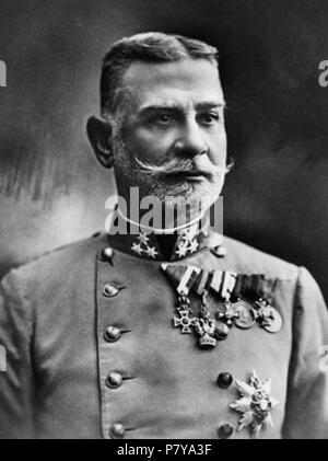 Italiano: Il generale austro-ungarico Liborius Ritter von Frank, comandante della Quinta armata austro-ungarica all'inizio della prima guerra mondiale . circa 1910 245 Liborius von Frank Stock Photo