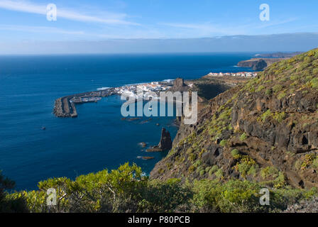 View along North West coast to port of Puerto de las Nieves, Gran Canaria, Canary Islands Stock Photo