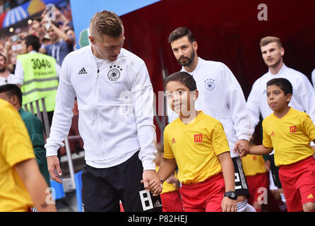 Toni Kroos GERMANY GERMANY V MEXICO, 2018 FIFA WORLD CUP RUSSIA 17 June 2018  GBC8278 Germany v Mexico 2018 FIFA World Cup Russia STRICTLY EDITORIAL USE  ONLY. If The Player/Players Depicted In