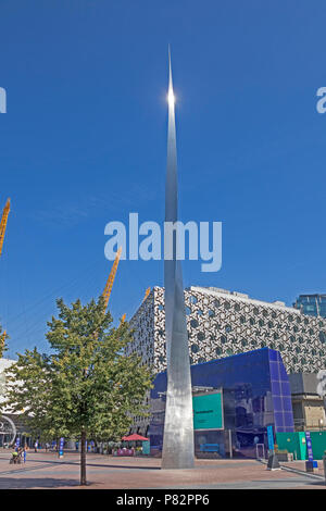 London, North Greenwich   The 45 metre-high 'Peninsula Spire' in Peninsula Square near the O2 Arena Stock Photo