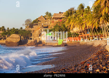 El Tunco Beach in Salvador. El Tunco, El Salvador Stock Photo - Alamy