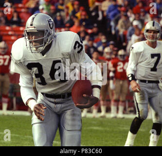 Bo jackson 1988 hi-res stock photography and images - Alamy