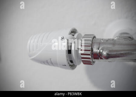the radaitor regolator let you save money in winter Stock Photo