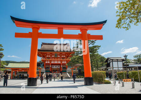 Entrance to Fushimi Inari Taisha in Kyoto, Japan. Along the main path there are more than 10000 torii gates. Stock Photo