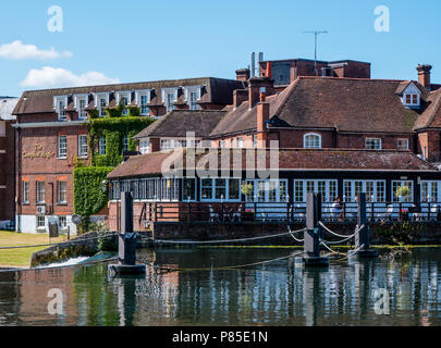 Complete Angler, Hotel and Restaurant, River Thames, Marlow, Buckinghamshire, England, UK, GB. Stock Photo