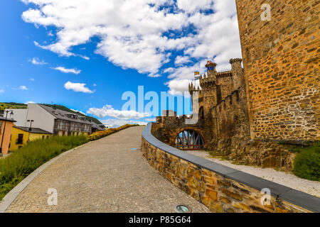 The castle in Ponferrada in Leon, situated on the camino de Santiago - Spain Stock Photo