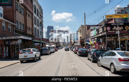 People in front of a store on Penn Avenue in the Strip District that sells  Pittsburgh related clothing and items, Pittsburgh, Pennsylvania, USA Stock  Photo - Alamy