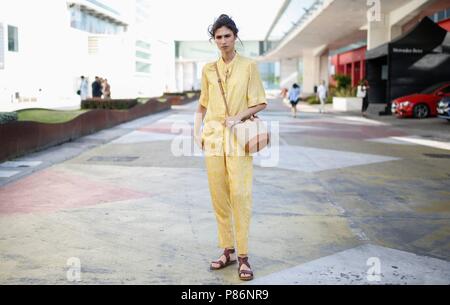 Ana Arto posing on the street during Mercedes Benz Fashion Week Madrid - July 9, 2018 - Photo: Runway Manhattan ***For Editorial Use Only*** | Verwendung weltweit Stock Photo