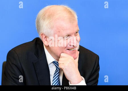 Berlin, Germany. 10th July, 2018. German Federal Minister of Interior, Construction and Homeland, Horst Seehofer of the Christian Social Union (CSU) during the presentation of the ''Masterplan Migration - Measures to Organize, Control and Limit Immigration.'' The plan includes stopping and rejecting migrants who are already registered in other EU countries at the German border. Credit: Markus Heine/SOPA Images/ZUMA Wire/Alamy Live News Stock Photo