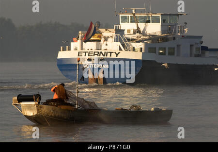 Vissers op de Nieuwe Merwede; Fisherman on Nieuwe Merwede Stock Photo