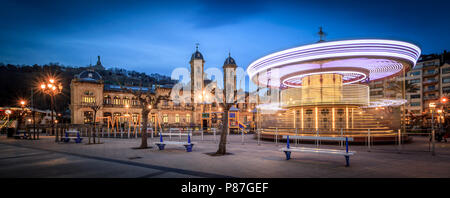 situated at the very beginning of la concha promenade, the city hall's library face the parc Eder. Stock Photo