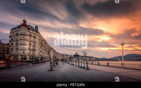 The concha promenade is the best known feature of san sebastian Stock Photo