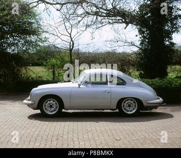 Porsche 356B Carrera GT 2 Litre Competition coupe 1962 - showing side profile view Stock Photo