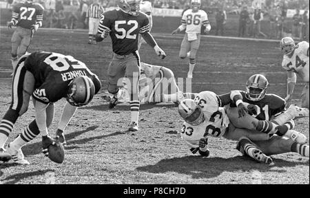 Tony dorsett cowboys Black and White Stock Photos & Images - Alamy