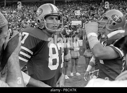 Dwight Clark, San Francisco 49ers football team Wide receiver, 1980s Stock  Photo - Alamy