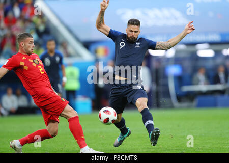 St. Petersburg, Russia. 10th July, 2018. (L-R) Toby Alderweireld (BEL), Olivier Giroud (FRA) Football/Soccer : FIFA World Cup Russia 2018 semi-final match between France 1-0 Belgium at Saint Petersburg Stadium in St. Petersburg, Russia . Credit: Yohei Osada/AFLO SPORT/Alamy Live News Stock Photo