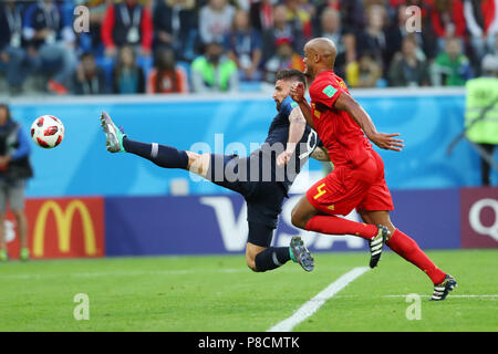 St. Petersburg, Russia. 10th July, 2018. (L-R) Olivier Giroud (FRA), Vincent Kompany (BEL) Football/Soccer : FIFA World Cup Russia 2018 semi-final match between France 1-0 Belgium at Saint Petersburg Stadium in St. Petersburg, Russia . Credit: Yohei Osada/AFLO SPORT/Alamy Live News Stock Photo