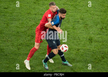 St. Petersburg, Russland. 11th July, 2018. Toby ALDERWEIRELD (left, BEL) versus Olivier GIROUD (FRA), action, duels, France (FRA) - Belgium (BEL) 1: 0, semi-final, match 61, on 10.07.2018 in St.Petersburg; Football World Cup 2018 in Russia from 14.06. - 15.07.2018. © | usage worldwide Credit: dpa/Alamy Live News Stock Photo