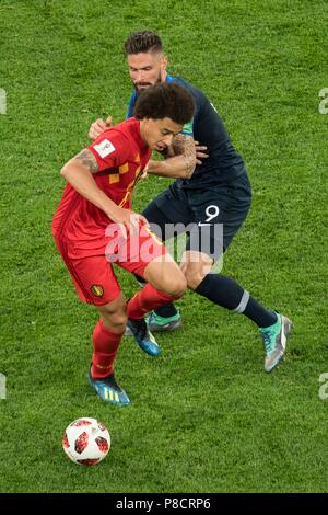St. Petersburg, Russland. 11th July, 2018. Axel WITSEL (left, BEL) versus Olivier GIROUD (FRA), action, duels, France (FRA) - Belgium (BEL) 1: 0, semi-final, match 61, on 10.07.2018 in St.Petersburg; Football World Cup 2018 in Russia from 14.06. - 15.07.2018. © | usage worldwide Credit: dpa/Alamy Live News Stock Photo