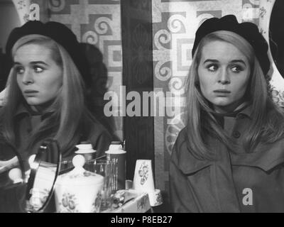 Hoffman (1970) Sinead Cusack,     Date: 1970 Stock Photo