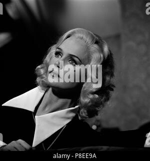 Loot (1970) Lee Remick, Date: 1970 Stock Photo - Alamy