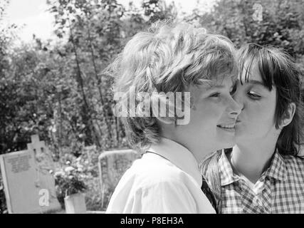 Melody (1971) Mark Lester, Tracy Hyde,     Date: 1971 Stock Photo