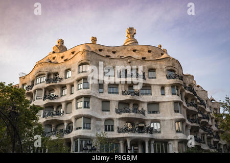 Difuminos Milan  Casa Piera Bellas Artes Barcelona