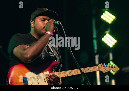 Guitarist posing at Exmouth Festival Stock Photo