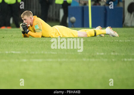goalie Jordan PICKFORD (ENG) lies on the pitch after the final whistle, lying, frustrated, frustrated, frozen, disappointed, disappointed, disappointed, disappointed, sad, full figure, Croatia (CRO) - England (ENG) 2: 1, semi-final, Game 62, on 11.07.2018 in Moscow; Football World Cup 2018 in Russia from 14.06. - 15.07.2018. | Usage worldwide Stock Photo