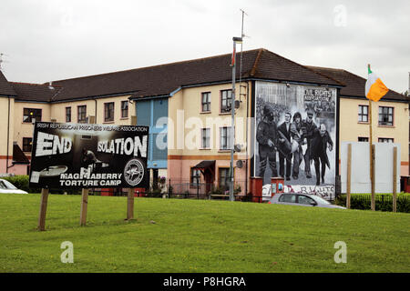 Glennfada Park, site of the Bloody Sunday massacre of January 30, 1972 and murals painted in memorial to that day when British troops killed Stock Photo