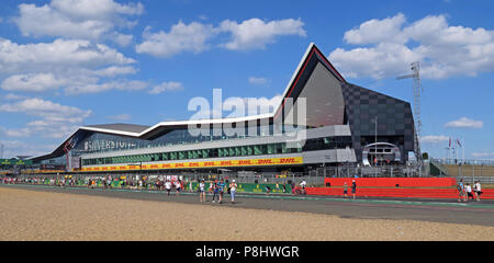 Silverstone Winged building and pits area, Race Control, built by Buckingham Group Contracting, Silverstone Circuit, Towcester, Northampton NN12 8TL Stock Photo