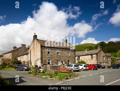 UK, England, Yorkshire, Swaledale, Gunnerside, village triangle with rose arch made by Blacksmith Stephen Calvert Stock Photo