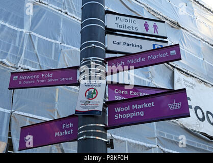 Signage in Doncaster Marketplace, Wool Market shopping, retail, Market Place, Doncaster, Yorkshire, England, UK,  DN1 1BN Stock Photo