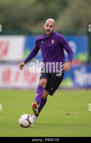 Riccardo Saponara of Acf Fiorentina controls the ball during the Serie A  match between Juventus Fc and Acf Fiorentina Stock Photo - Alamy