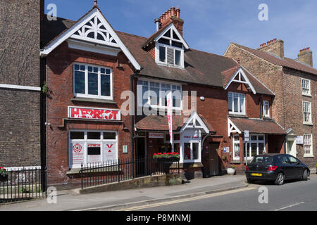 The World of James Herriott, Thirsk, North Yorkshire, UK; the author and vet's 1940's residence now a museum to his honour. Stock Photo