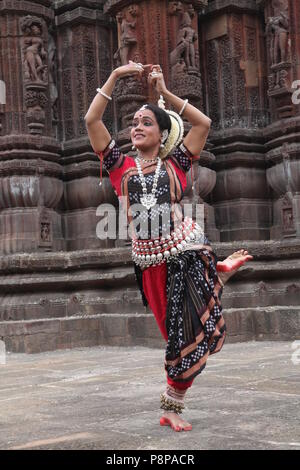 Odissi Stock Photo - Download Image Now - Dancing, India, Dancer - iStock