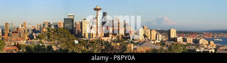 View of downtown skyline in Seattle, Washington, USA Stock Photo