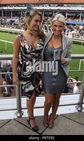 Chester,Uk Sam and Billie Faiers attend Chester Races Ladies Day credit Ian Fairbrother/Alamy Stock Photos Stock Photo