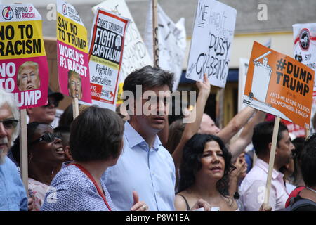 London, UK, 13th July 2018.Former Labour Party Leader Ed Milliband joined the march as protesters marched against US President Donald Trump, bringing the streets of London to a stand still. Roland Ravenhill/ Alamy Live News. Stock Photo
