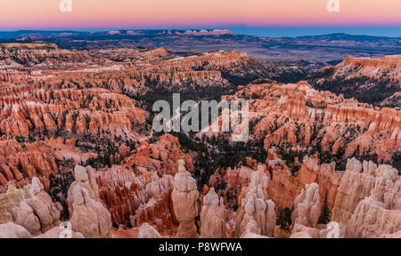 Sunrise at Sunset Point in Bryce Canyon National Park in Utah Stock Photo