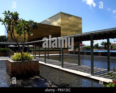 PARANAQUE, METRO MANILA, PHILIPPINES - JANUARY 17, 2017: Outdoor garden and architectural design of the City of Dreams Manila. Stock Photo