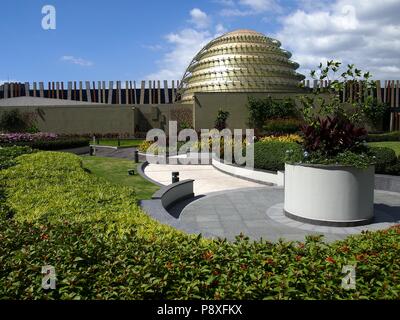 PARANAQUE, METRO MANILA, PHILIPPINES - JANUARY 17, 2017: Outdoor garden and architectural design of the City of Dreams Manila. Stock Photo