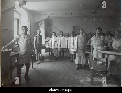 Reserve-Spital, Jägerndorf. Offiziersküche Stock Photo - Alamy