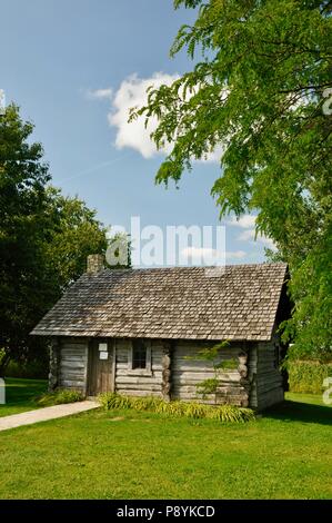 Log cabin replica at the site of Laura Ingalls Wilder's birthplace ...