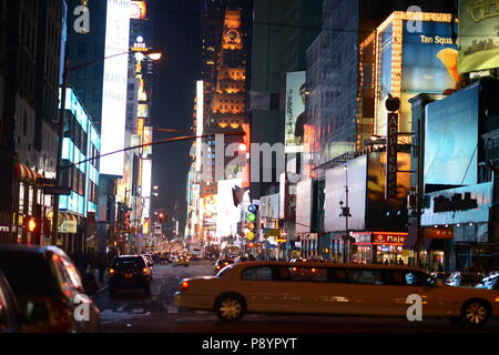 nyc98ktimes21 Times Square North, NYC 1998, Looking south f…